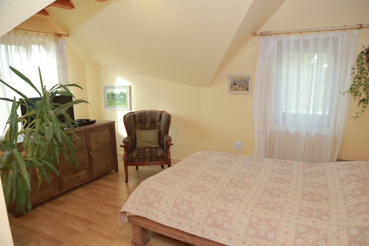 Apartament Raza Soarelui Sovata Zewnętrze zdjęcie